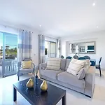Pine Hills Esmeralda By Interhome *