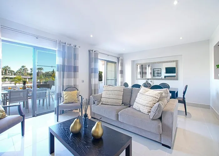 Pine Hills Esmeralda By Interhome *