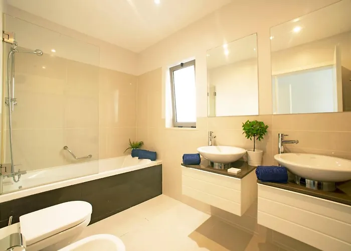 Pine Hills Esmeralda By Interhome *