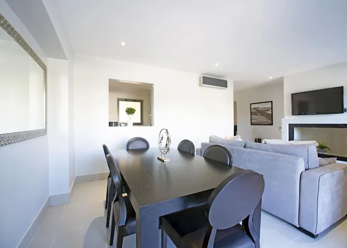 Apartament Pine Hills Esmeralda By Interhome