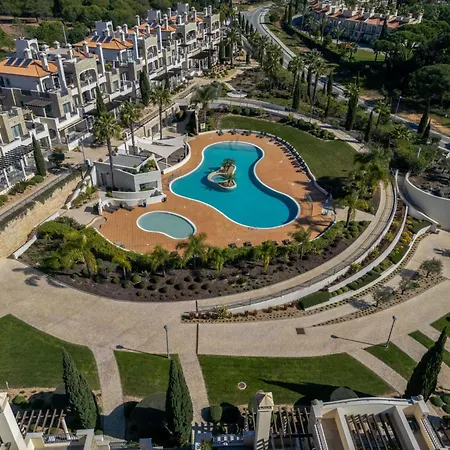 Apartamento Pine Hills Esmeralda By Interhome