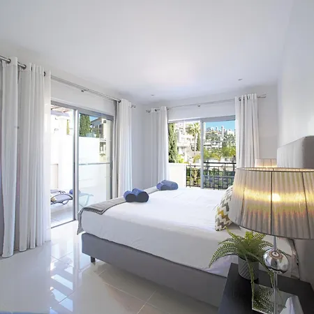 아파트 Pine Hills Esmeralda By Interhome *